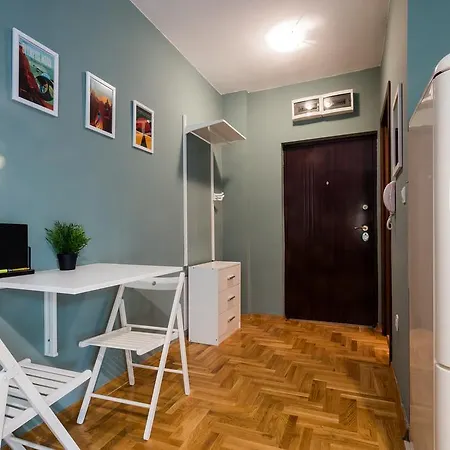 Apartmán ! Promo! Evergreen - Free Public Parking-fast Wi-fi